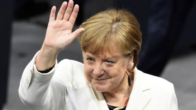 Метит в президенты: в Германии заговорили о возвращении Меркель в большую политику