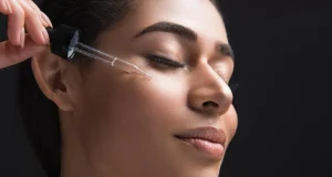 Невидимая армия здоровья: как бактерии, вирусы и грибы помогают нашей коже