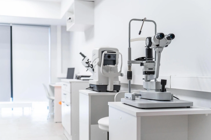 От кардиолога до педиатра, от УЗИ до холтера: где в Петербурге получить медпомощь за один визит