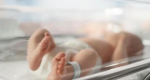 В Великобритании женщина родила малыша после пересадки матки от мертвого донора