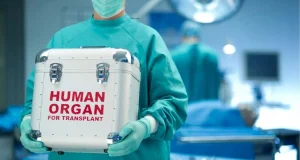 Врачи Валь д’Эброн первыми в мире пересадили лицо от донора, попросившего эвтаназии