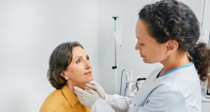 Защитите свою щитовидку: 3 зимних правила для тех, у кого гипотиреоз