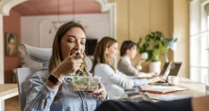 Здоровый перекус для офиса зимой: 5 рецептов от нутрициолога