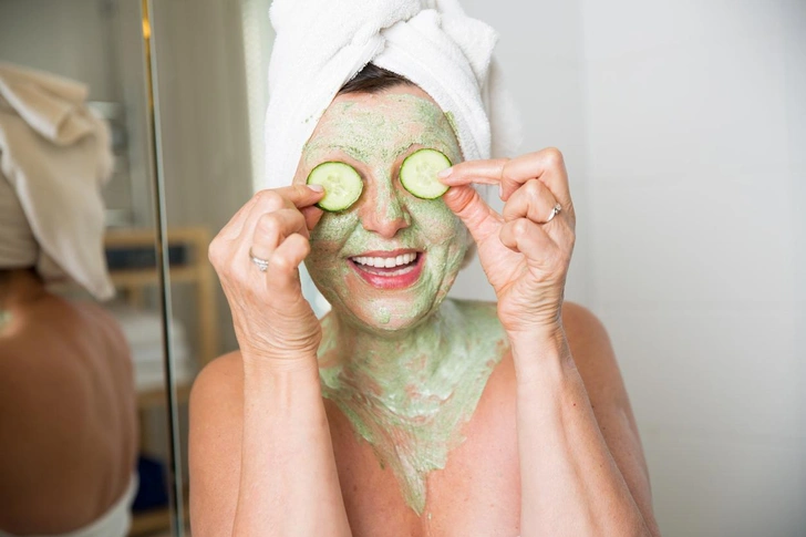 Как подготовить лицо к солнцу: советы косметолога по уходу и рецепты витаминных масок