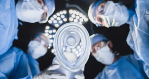 Кузбасские врачи спасли женщину, сердце которой билось со скоростью 700 ударов в минуту