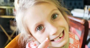 Названа причина, почему нужно хранить выпавшие молочные зубы