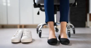 Норма или пора к врачу: почему становятся малы любимые туфли, объяснил ортопед