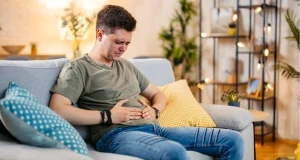 Почему постоянно урчит живот и когда это плохой признак, предупредила врач Меньщикова