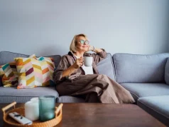 Смена привычек: что лучше пить после 45 лет для хорошего самочувствия — кофе или чай