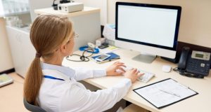 Свыше 60 тыс обращений поступило на «горячую линию» главврача в Подмосковье