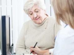 Ученые раскрыли ранний симптом болезни Альцгеймера, связанный со сном