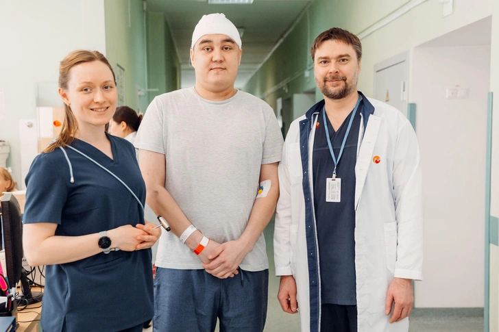 В Центре Мешалкина спасли мужчину, который из-за гигантской опухоли мозга не мог ходить и говорить