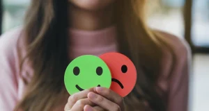 В них привыкли искать причину: врачи рассказали, когда гормоны приводят к проблемам со здоровьем