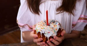 Чего не должно быть в составе пасхального кулича, объяснила диетолог Желянкина