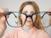 Есть ли разница между дорогими и дешевыми оправами и линзами — ответила офтальмолог Стругова
