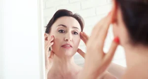 Хирург Ахмедова рассказала, какая простая операция может омолаживать все лицо