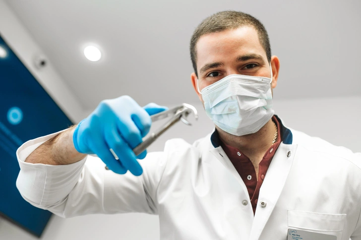 От виниров до имплантации: где позаботиться о здоровье и красоте зубов