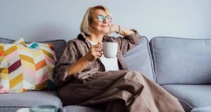 Почему просыпаться ни свет ни заря полезно, выяснили в Университете Питтсбурга