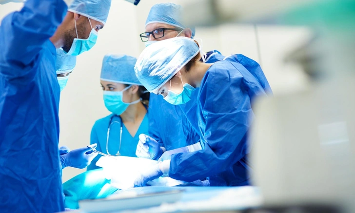 Рязанские врачи удалили из желудка девочки 20-сантиметровый фруктовый ком