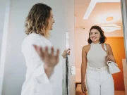 Скрытый рефлюкс: когда хроническое першение и боль в горле лечит гастроэнтеролог, а не лор