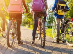 В СПбГПМУ помогли упавшей с велосипеда девочке и предупредили о частой ошибке бабушек