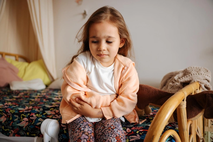 6-летняя девочка получила химический ожог лица, прикоснувшись к комнатному растению