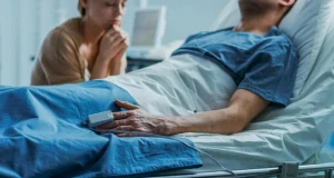 Если после инсульта охладить человека ниже 35°, мозг может полностью восстановиться