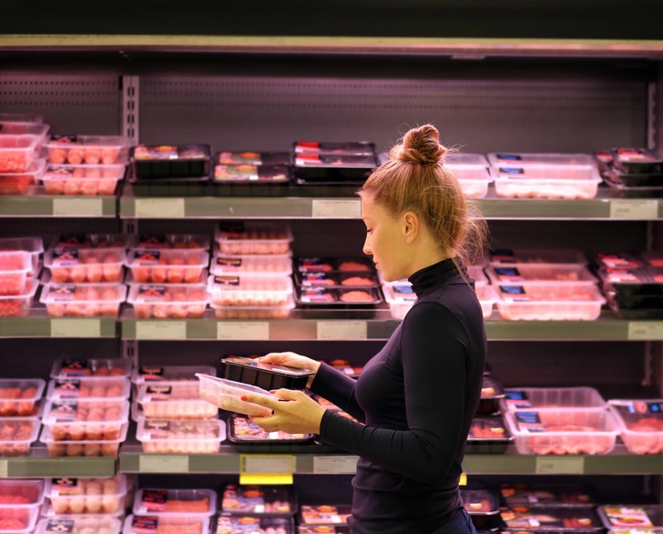 Биолог, изучающий геномы рака, назвал продукты, которые никогда не положит в свою тарелку