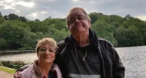 Домохозяйка заболела раком из-за многолетней стирки одежды мужа. В чем была опасность
