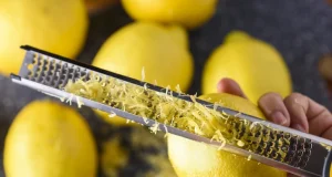 Почему цедра лимона полезнее сока и куда ее добавлять, чтобы получить ресторанное блюдо