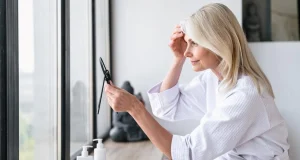Неудачное комбо: как выбрать уход, если у вас жирная кожа и есть шелушения