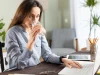 Почему так сложно пить много воды и как сделать это привычкой: мнение биохимика