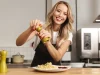 Чем заменить соль: 10 рабочих альтернатив на кухне для здоровья и вкуса