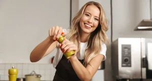Чем заменить соль: 10 рабочих альтернатив на кухне для здоровья и вкуса