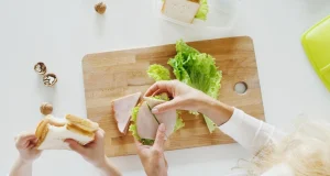 Кто придумал назвать колбасу «Докторской» и чем нынешний продукт отличается от советского