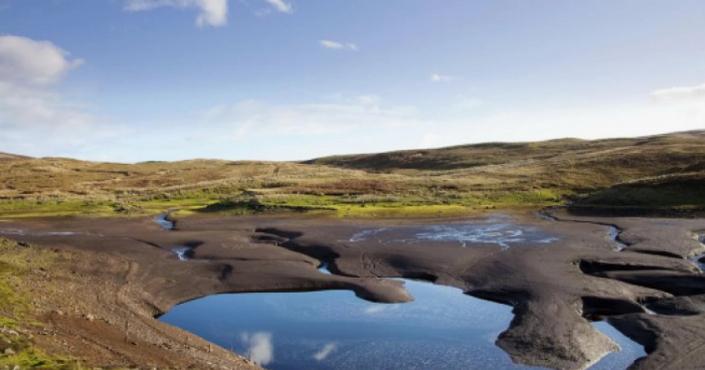 Ученые в недоумении: озеро осушается и наполняется водой в течение нескольких часов